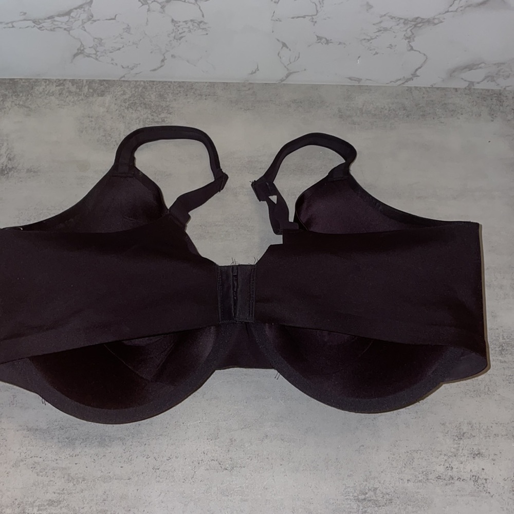 NWOT Bali Black Bra - Picture 3 of 3